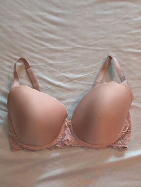 Victoria's Secret Dream Angels Lined Demi Lace-Trim Bra 36DDD